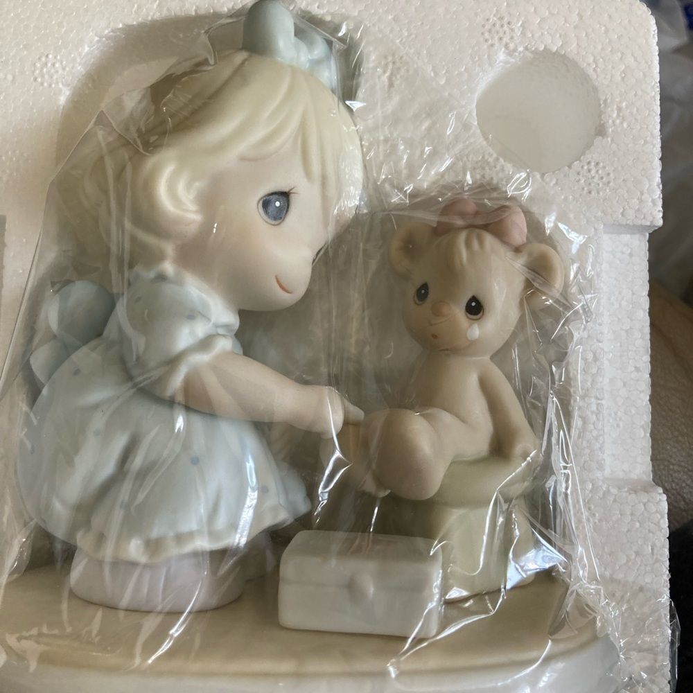 Vintage 1994 Precious Moments “Caring” Members Only Collectible Figurine